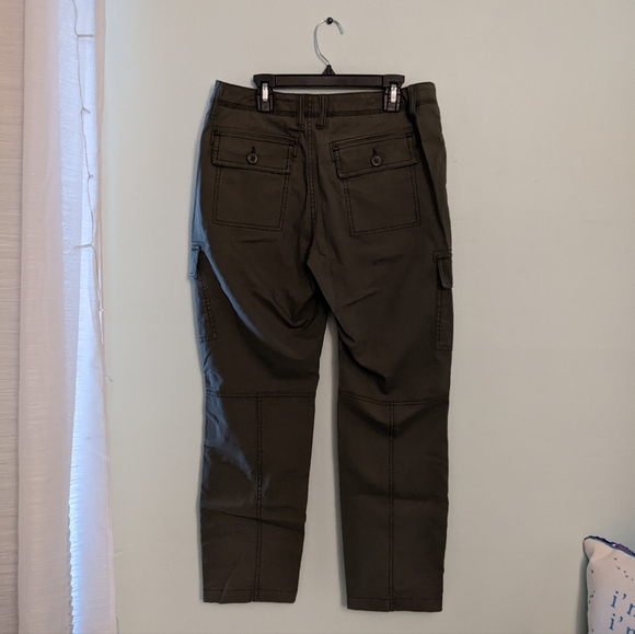 L.L. Bean Pants - LL bean cargo pants size medium